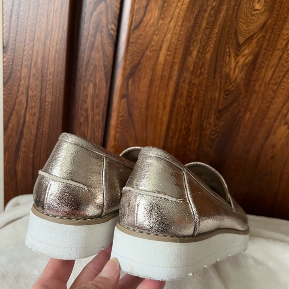 A New Day Cool Gold Metallic Look Loafers, womens size 10, good condition - Picture 4 of 11